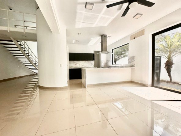 Casa en Venta en SM 16 Cancún Sala Comedor